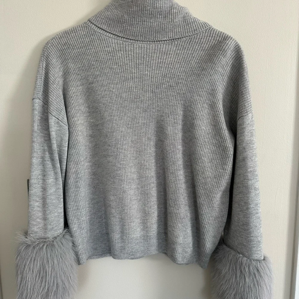 Ramy Brook Sistene Faux Fur Trim Cowl Neck Grey Sweater SIZE S (Petite) - Picture 1 of 3